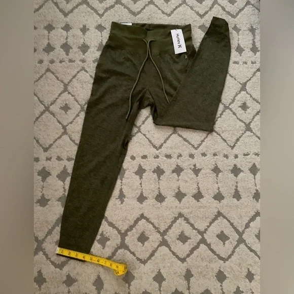 Hurley Women's Relaxed Jog Legging - Picture 14 of 16